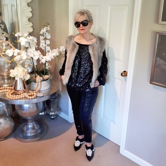 EUC RACHEL Rachel Roy grey faux fur short vest, Size L - Picture 2 of 5